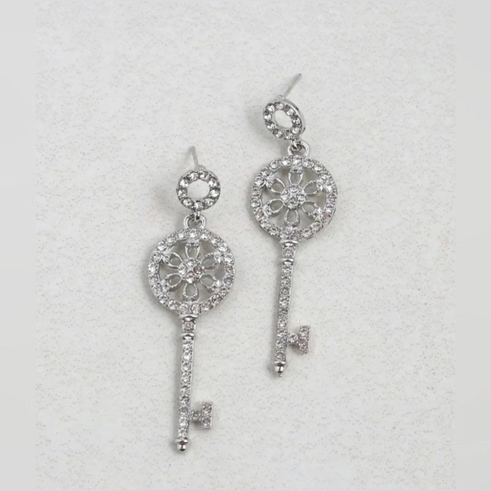 Elegant Silver Rhinestone Drop Dangle Key Shaped Earrings BNIB